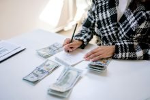 low-interest wealth management